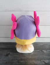 Load image into Gallery viewer, Bell Blossom Flower Fleece Hat