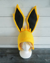 Load image into Gallery viewer, Jolt Fleece Hat