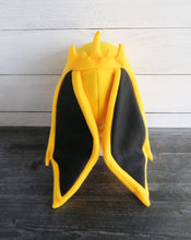 Load image into Gallery viewer, Jolt Fleece Hat