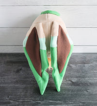 Load image into Gallery viewer, Leaf Fleece Hat