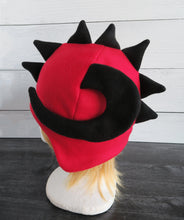 Load image into Gallery viewer, Curled Horn Dragon Fleece Hat