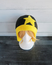 Load image into Gallery viewer, Black Star/Tsubaki Fleece Hat