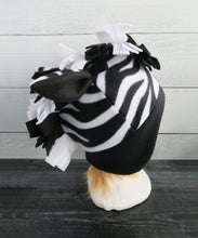 Load image into Gallery viewer, Zebra with Mane Fleece Hat