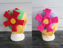 Load image into Gallery viewer, Bell Blossom Flower Fleece Hat
