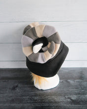 Load image into Gallery viewer, Custom Sheep Tri-Color Horns - Fleece Hat
