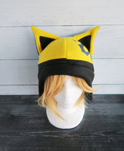 Load image into Gallery viewer, Celty Fleece Hat
