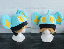 Load image into Gallery viewer, Yellow-Blue Lion Fleece Hat
