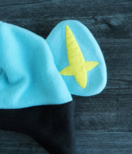 Load image into Gallery viewer, Yellow-Blue Lion Fleece Hat
