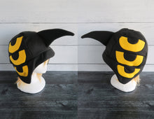 Load image into Gallery viewer, 3 Eyed Bird Fleece Hat
