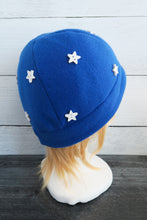 Load image into Gallery viewer, Star Fleece Hat - Plastic Stars
